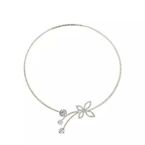 SOHI Butterfly Rhinestone Circlet Necklace